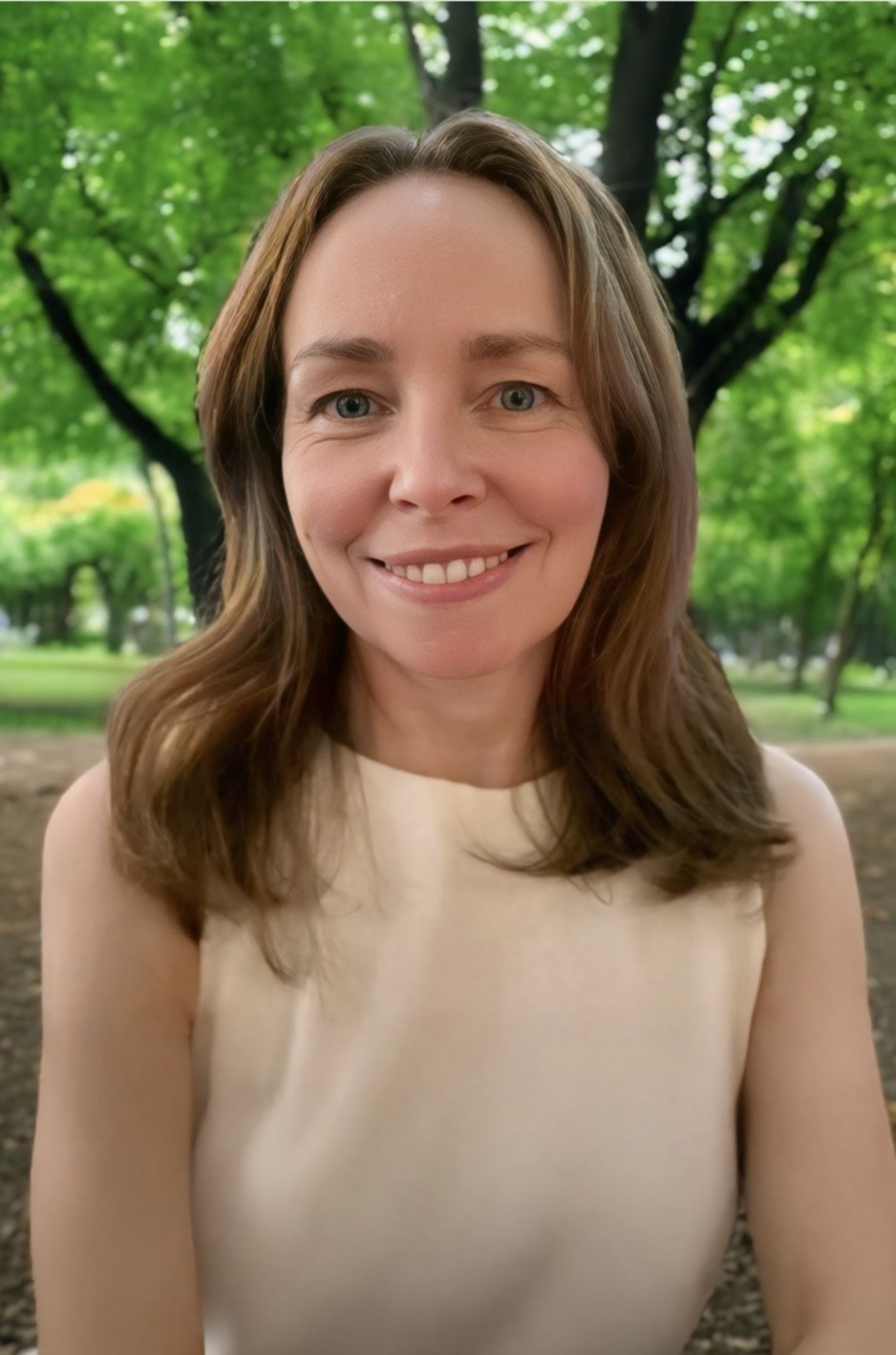 Dr Julia H